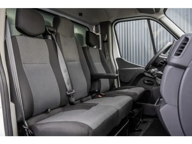Nissan Interstar