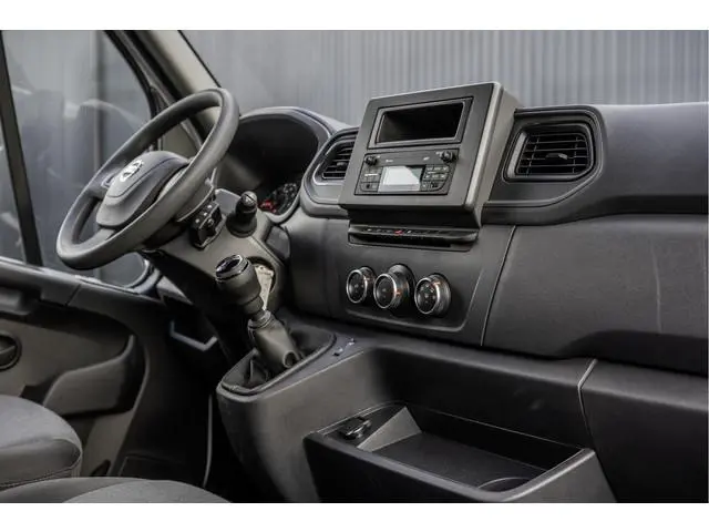 Nissan Interstar