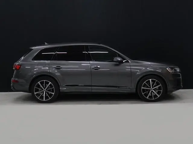 Audi Q7 55 TFSI e quattro Competition [SCHUIFKANTELDAK, RS ZETELS, APPLE CARPLAY, TREKHAAK, MEMORY S...