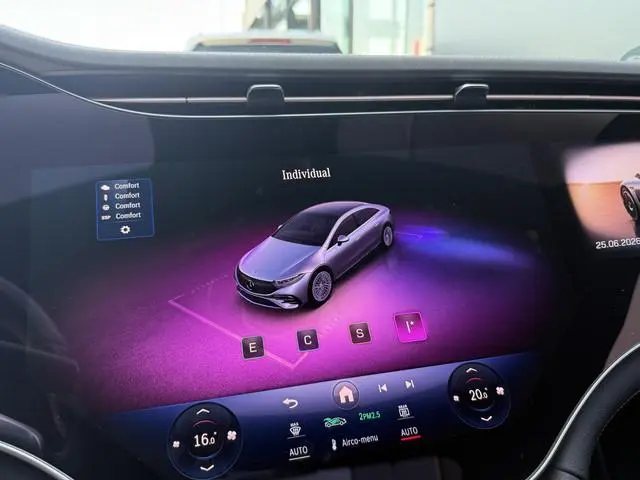 Mercedes-Benz EQS