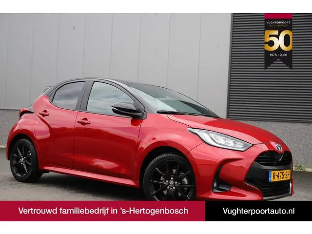 Toyota Yaris 1.5 Hybrid Executive/Leder/Adaptive/Matrix-Led/Camera/Carplay/17"