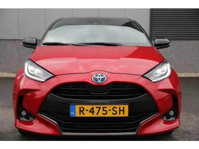 Toyota Yaris 1.5 Hybrid Executive/Leder/Adaptive/Matrix-Led/Camera/Carplay/17"