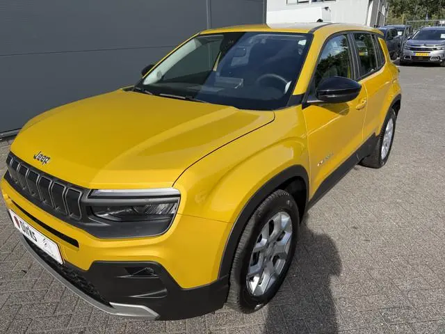 Jeep Avenger 100pk Altitude (Camera - Keyless Entry - Adaptieve Cruise Controle - Elektrische Klep -...