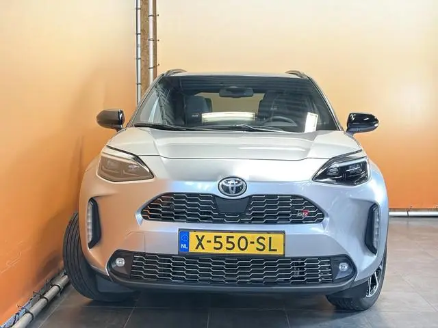 Toyota Yaris Cross 1.5 GR Sport navi | stoel en stuurverw | dealer ond | fabr gar 8/33 | trekhaak |...