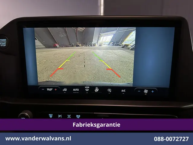 Ford Transit Custom 2.0 TDCI 136pk L2H1 Fabrieksgarantie Euro6 Airco | Camera | Apple Carplay | LED...