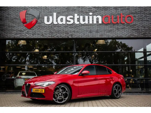 Alfa Romeo Giulia 2.0T Sprint 200pk , Eerste eigenaar, Origineel Nederlands, Leder