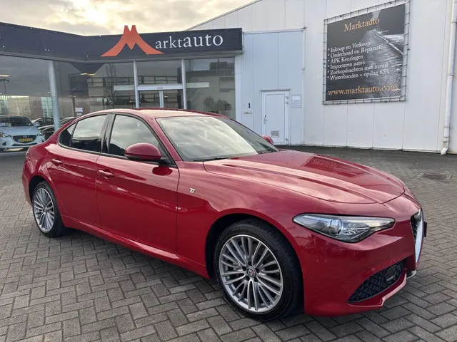 Alfa romeo Giulia 2.0 T Veloce Ti AWD Carplay Camera Keyless Adaptive Cruise