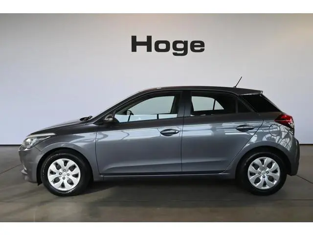 Hyundai i20 1.2 HP i-Motion Nap! Airco Cruise control Trekhaak Rijklaarprijs Inruil Mogelijk!