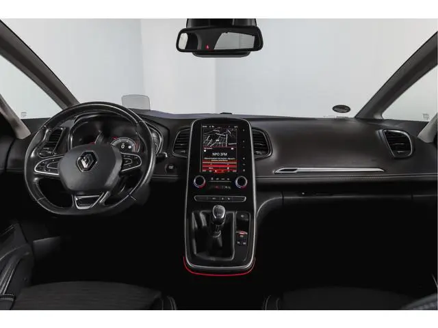 Renault Scénic 1.2 TCe 130 PK Bose Orig. NL | Trekhaak | Cruise | HUD | PDC | Camera | NAV | ECC | M...