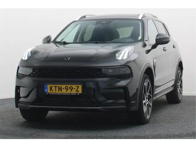 Lynk & Co 01