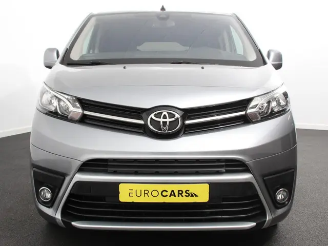 Toyota pro-ace