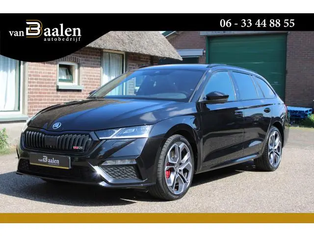 ŠKODA Octavia Combi 1.4 TSI RS iV PHEV SOh 93% LEER PANO LED TH 134000KM!!!