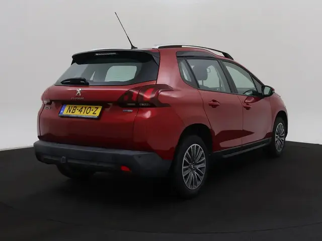 Peugeot 2008 1.2 PureTech Blue Lion | Org.NL | Navi | Trekhaak |  01-2017 21.262 KM