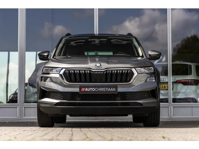 ŠKODA Karoq 1.5 TSI ACT Business Edition | Camera | Keyless | Carplay