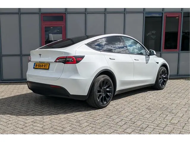 Tesla Model Y Long Range AWD 75kWh SOH 90%
