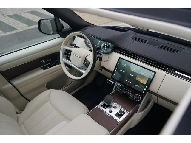 Land Rover Range Rover 3.0 P440e Autobiography PHEV | Head-up display | Massage | Elektrische treepl...