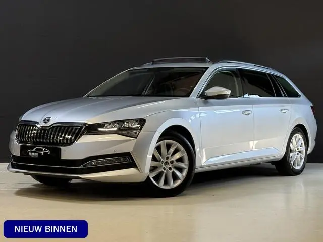 ŠKODA Superb Combi 1.4 TSI iV Business Edition Plus | Panoramadak | Crystal Light | Apple Carplay