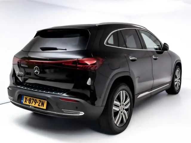 Mercedes-Benz EQA 250+ Luxury Line 71 kWh | Trekhaak |  Adap. Cruise | Sfeerverlichting | Stoelverw....