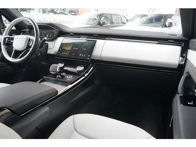 Land Rover Range Rover Sport 3.0 P440e Dynamic SE | Schuif/Kantel dak  | 23 Inch | Rear Seat Enterta...