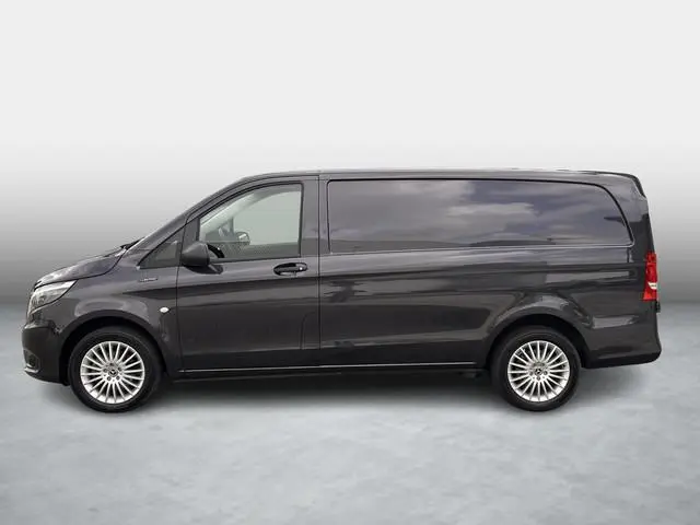 Mercedes-Benz eVito eVito Lang 66 kWh | Achteruitrijcamera | Stoelverwarming | Leder | Cruise Contro...