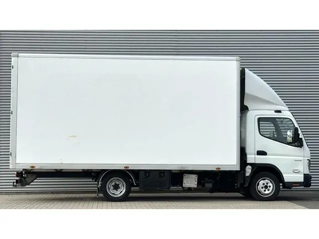 FUSO Canter