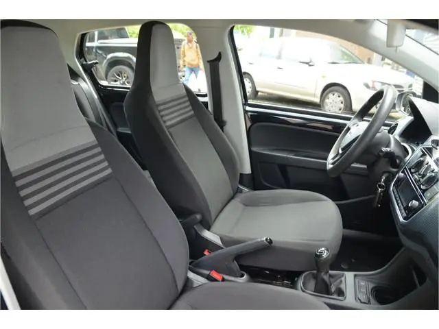 Volkswagen Up! 1.0 BMT move up! Airco, 12 mnd BOVAG garantie