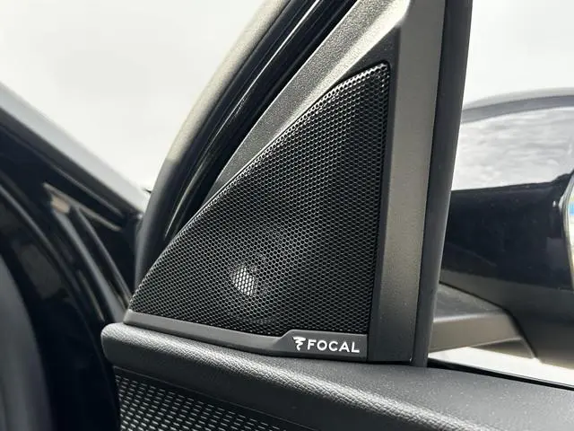 Peugeot e-3008