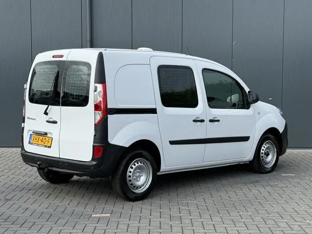 Renault Kangoo 1.5 dCi / L1H1 / 1e EIG. / AIRCO / CRUISE / NAVI / TREKHAAK / DAKDRAGERS