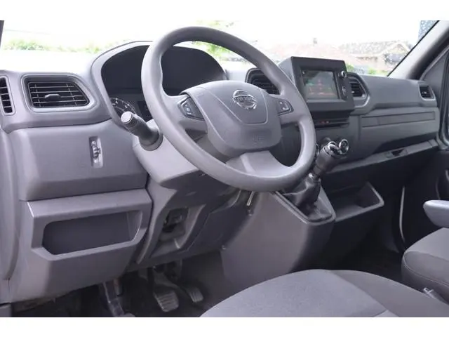 Nissan Interstar
