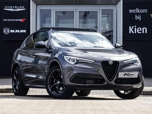 Alfa Romeo Stelvio 2.0 T AWD Veloce Q4 | Pano-dak | Lederen bekleding | H&K |