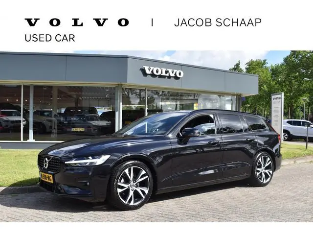 Volvo V60 B4 211PK R-Design | BLIS | Trekhaak | PDC V+A | Camera Achter | Stoel Verwarm.
