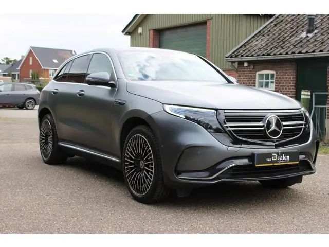 Mercedes-Benz EQC 400 4MATIC Premium Plus  AMG 80 kWh SOh 93,4% NAVI LEER MASSAGE LED 159000KM!!