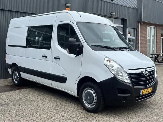 Opel Movano 2.3 CDTI L2H2 126pk Bpm vrij Airco Cruise controle Trekhaak 2500 kg Camera Parkeerhulp a...