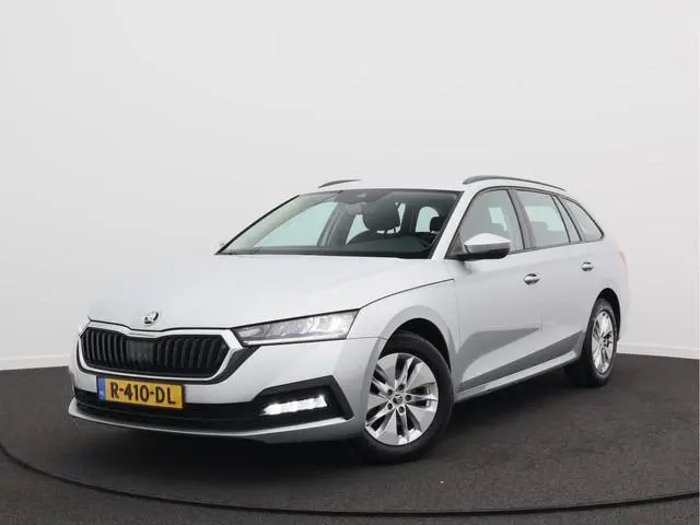 ŠKODA Octavia Combi 1.0 TSI Ambition/ trekhaak/ zeer mooi!