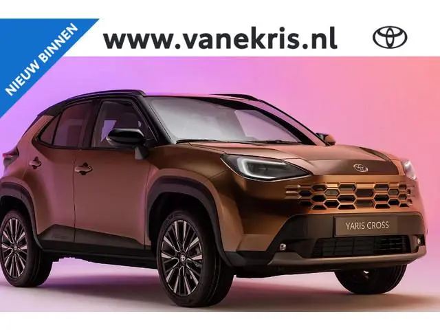 Toyota Yaris Cross 1.5 Hybrid 130 First Edition, Comfort Pack, Nieuw en snel leverbaar met €2.500,-...