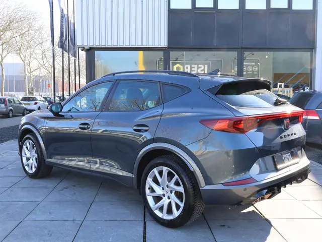 Cupra Formentor 1.4 e-Hybrid 204PK | Keyless Go & Entry | Carplay/Android | Stuurwiel verwarmd | Get...
