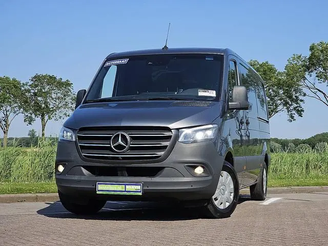 MERCEDES-BENZ SPRINTER 319 mbux led 2xzijdeur!
