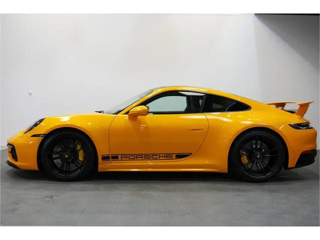 Porsche 911 3.0 Carrera 4 GTS 353kW/480pk Aut8 PCCB + PTS SIGNAL YELLOW + AERO PAKKET + INNODRIVE +...