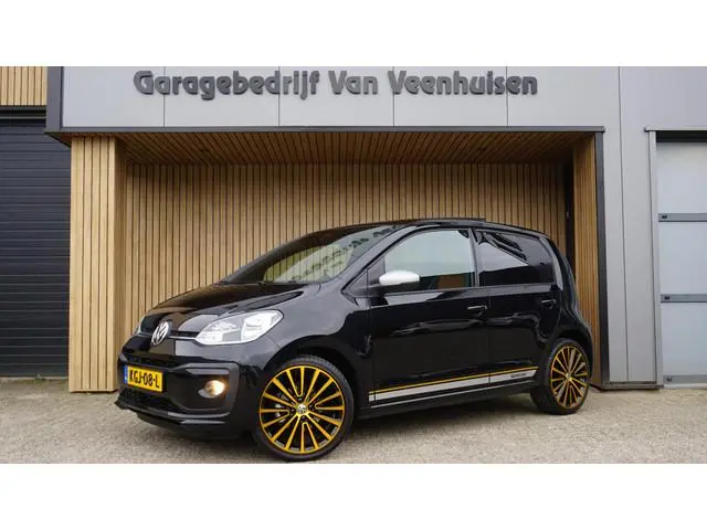 Volkswagen Up! 1.0 75pk 5Drs Automaat Special Up! Pano.Dak 17inch LM Beats Trekhaak A-Camera Cruise...