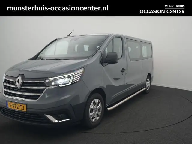 Renault Trafic - 9 Persoons bus! - All Seasonbanden - Achteruitrijcamera - Cruise Control - Sidebars...