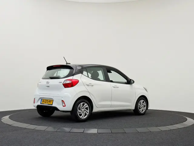 Hyundai i10 1.0 Premium | Navigatie | Clima | Dealer onderhouden | 1e Eigena