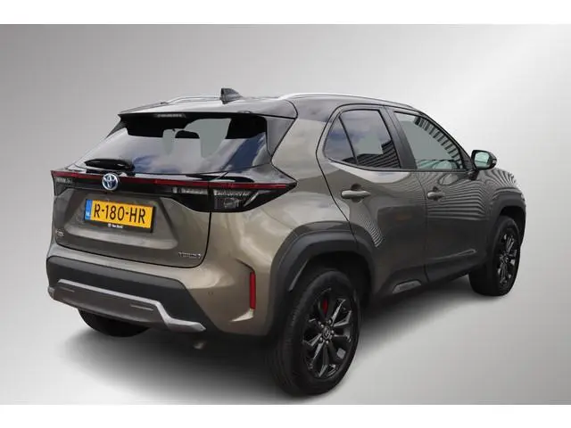 Toyota Yaris Cross 1.5 Hybrid Explore, Parkeersensoren voor en achter, Stoelverwarming, Apple Carpla...