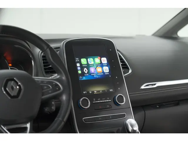 Renault Scénic TCe 130 Intens | Trekhaak | Camera | Panoramadak | Navigatie