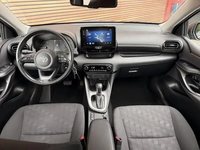 Toyota Yaris 1.5 Hybrid 115 Active Carplay / Camera / Adpt Cruise / Lm velg