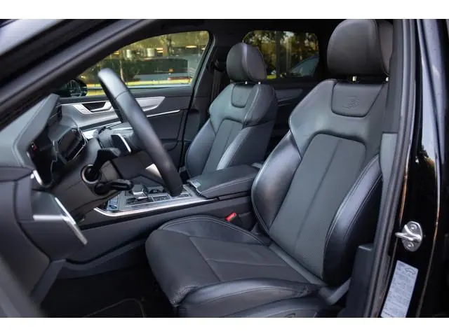 Audi A6 Avant 40 TFSI S edition Competition , Panoramadak, Trekhaak, Adaptive cruise,