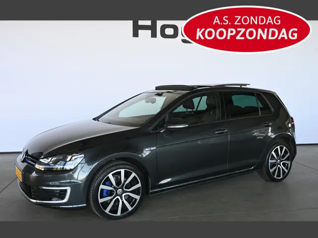 Volkswagen Golf 1.4 TSI GTE Automaat Clima Navigatie Stoelverwarming Panoramadak Goed Onderhouden! I...