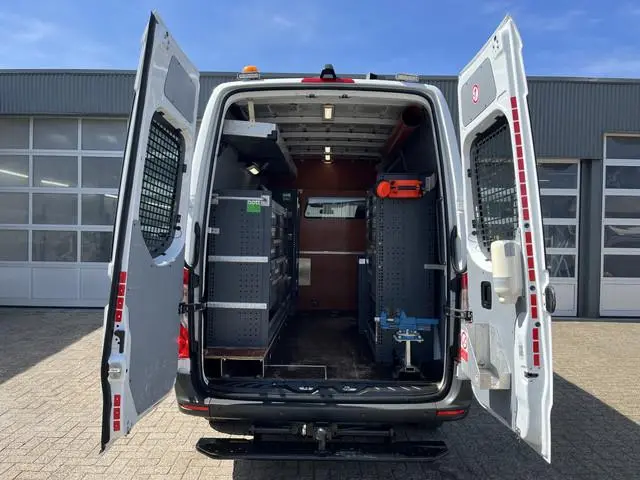 Mercedes-Benz Sprinter 314CDI L2H2 Inrichting Werkplaats 2800kg trekgewicht Airco Omvormer Standkach...