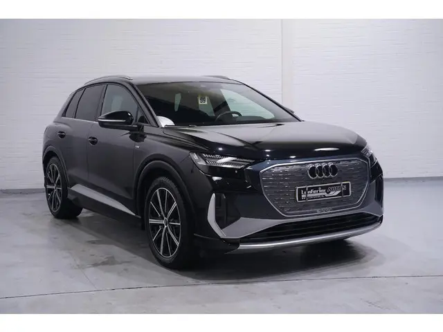 Audi Q4 e-tron 40 Launch edition S Competition 77 kWh NAP Trekhaak Apple Carplay Camera Warmtepomp L...