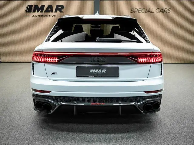 Audi RSQ8