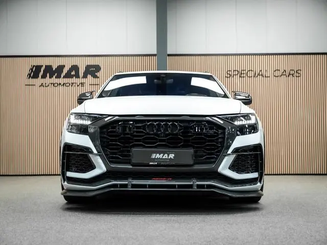 Audi RSQ8